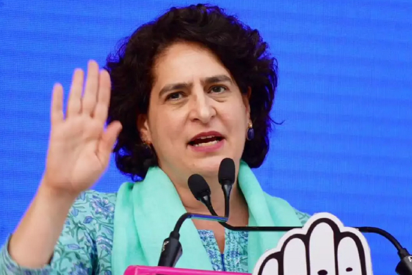 Priyanka Gandhi criticized that the PM, who could not go to Manipur, only went to watch the World Cup cricket match 