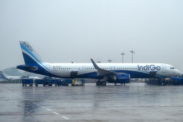 Heavy rains in Chennai flight services affected in Chennai 
