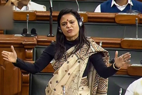CBI initiates inquiry against Trinamool Congress MP Mahua Moitra on “bribe for query” CBI initiates inquiry against Trinamool Congress MP Mahua Moitra on “bribe for query”
