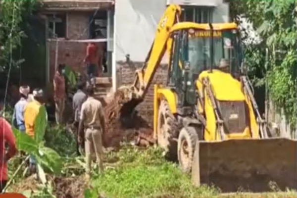 Kumbakonam siddha doctor Kesavamoorthys shocking confession about his wrongdoings to police 