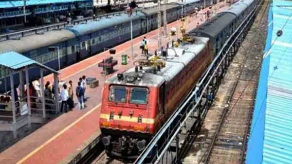 Chennai Railway says that express trains will be stopped at Melmaruvathur 