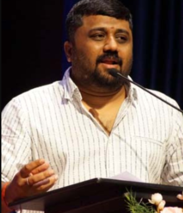 Producer Gnanavel Raja praised PM Modi and supported Hindi imposition 