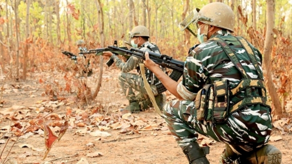 Chhattisgarh Election: 3 security personnel injured in encounter with Maoists