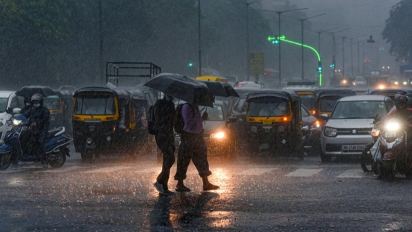 IMD issues heavy rain alert for 35 Districts in Tamil Nadu 