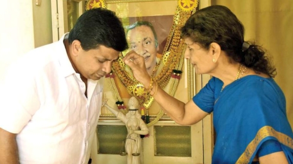  Minister PTR Palanivel Thiagarajans mother appointed as Madurai Meenakshi Amman Temple Trustee 