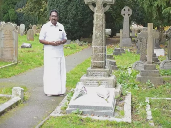 Sellur Raju visits London Seeing the Penny Cuick Memorial memorial Sellur Raju visits London Seeing the Penny Cuick Memorial memorial