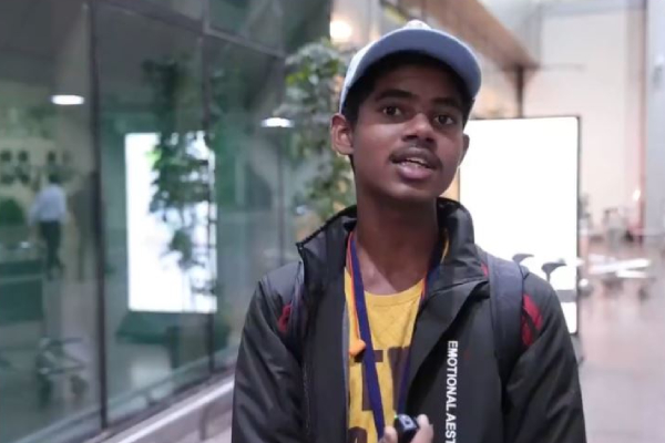  Government school students who went on a trip to Japan returned to their home country