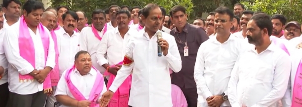 Former Telangana TDP chief Kasani Gnaneshwar joins BRS 