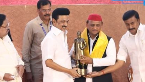 Why was a statue of former Prime Minister VP Singh erected in Tamil Nadu