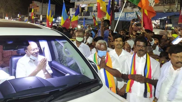 After 40 years, Pmk founder Ramadoss is again on a journey to meet people. 
