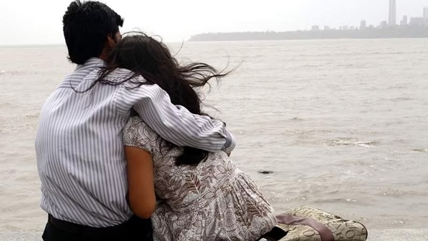 Salem bank employee arrested over Kolundiyal 2 months pregnant Salem bank employee arrested over Kolundiyal 2 months pregnant