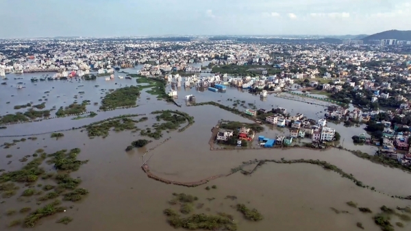 Chennai Flood: Tamil Nadu government plan to provide flood relief Rs 6000 to everyone in Chennai