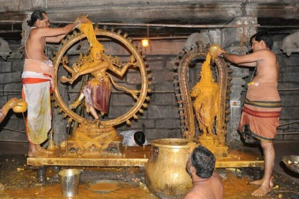 Arudra darshan in Chidambaram Natarajar Temple: Special abishegam Lord Natarajar at Siva Temple 