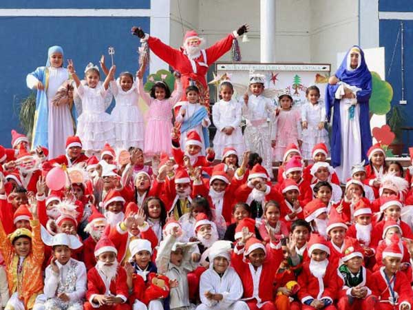 tamil-nadu-people-celebrates-christmas-at-various-church