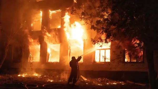 Fire breaks out in Madurai famous Vishal D Mall 