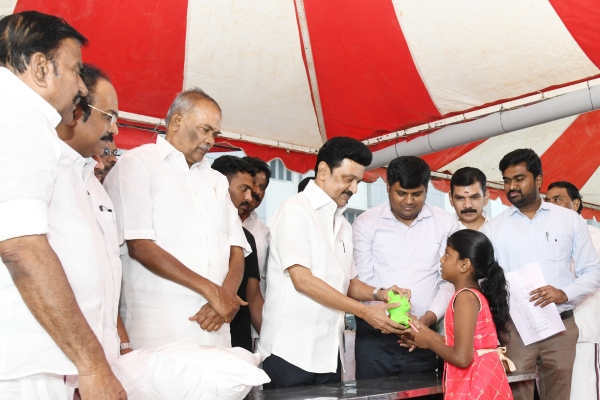 Jeyaranjan said that there is 60 thousand crore in National Disaster Fund
