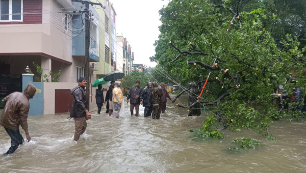 Police in action: Chennai police ddrt teams rescued many people during floods