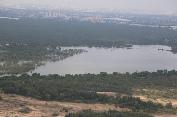 Show real Chennai flood footage to union minister, asks actress Gayathri Raghuram