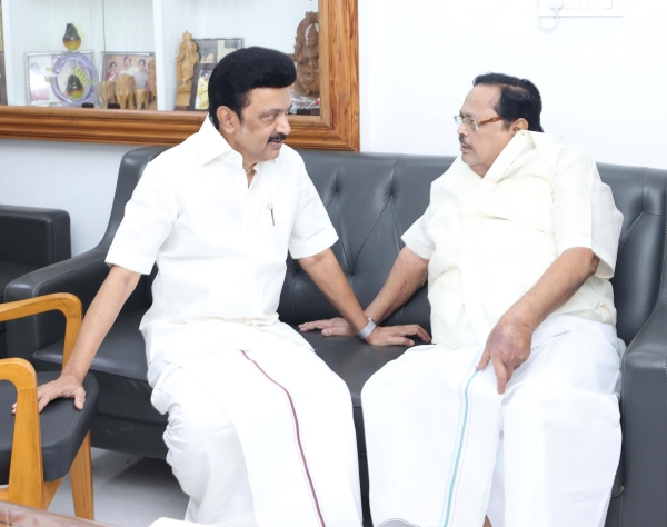 CM Stalin went to minister duraimurugan house suddenly