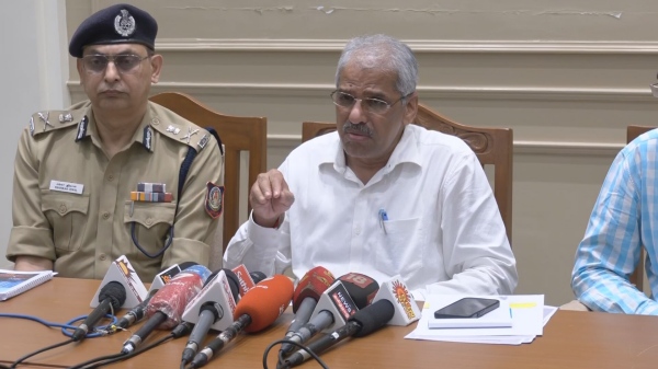 10 thousand people rescued in flood affected areas: says tn chief secretary shivdas meena 10 thousand people rescued in flood affected areas: says tn chief secretary shivdas meena