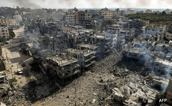 70 people were killed in an Israeli airstrike on a refugee camp in central Gaza 