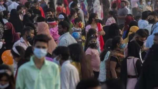 Covid active Cases are cross 104 after two years in Tamil Nadu
