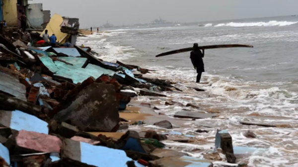 Shocking thing found on the shore of the Pattinapakkam beach yesterday night by police Shocking thing found on the shore of the Pattinapakkam beach yesterday night by police