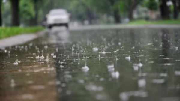 Meteorological department has warned that there will be moderate rain in 5 districts in Tamil Nadu in the next 3 hours 