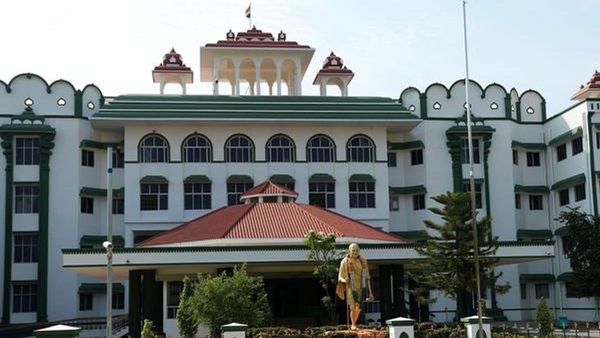 Madras High Court Order to Amend Maximum Educational Qualification Rules for Group 4 Jobs