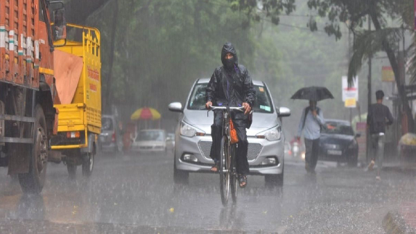 Chennai Meteorological Department has informed that it will rain in 4 districts by 1 pm. 