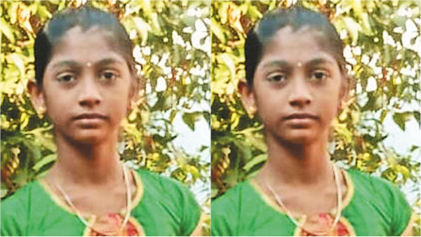 Chennai AIADMKs relief aid program got caught in the crowd and the girl died? Relatives Protest Chennai AIADMKs relief aid program got caught in the crowd and the girl died? Relatives Protest