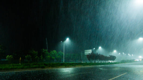 Chennai Met center said that there is a chance of rain in 5 districts within 1 am 