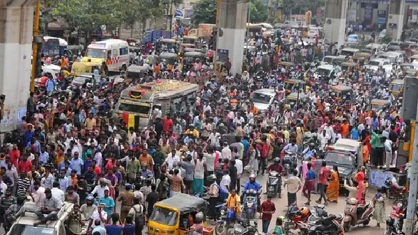 Actor turned politician Vijayakanths funeral procession moved only 500 metre in the first 30 minutes Actor turned politician Vijayakanths funeral procession moved only 500 metre in the first 30 minutes