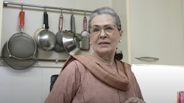 Rahul Gandhi changes to chef and make mother Sonias favourite orange jam while both teased BJP 