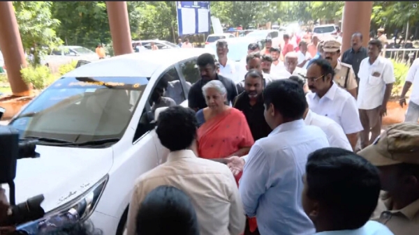 Nirmala Sitharaman inspects the flood damage in Tuticorin today 