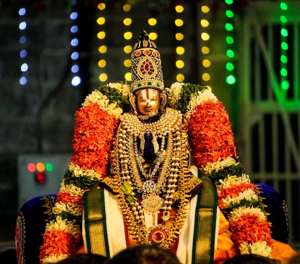 Vaikunta Ekadasi Sorgavasal tirappu 2023: Lakhs of devotees witness Srirangam Paramapatha vasal Tiruapu today 