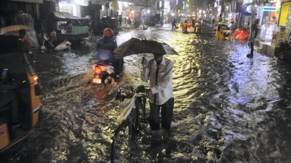 12-hour heavy rain alert issued in 3 districts including Chennai due to Cyclone Michaung 