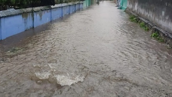 people-of-thoothukudi-eral-region-lost-their-belongings-due-to-rain-and-flood