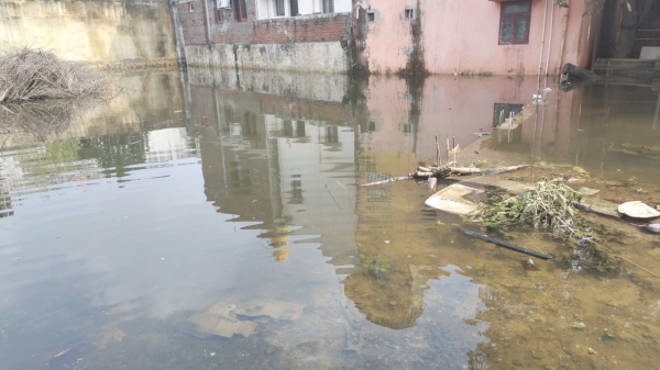 Chennai Floods: Mangadu Kamakshi Amman Temple and Near by Places Suffer With Electricity and Waterlogging Issues
