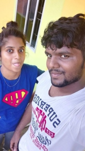 Ethirneechal Serial Actress Sathya Devaraj shared he husband Photos 