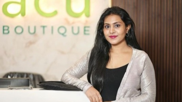  singer Anitha Kuppusamy daughter bought for him for 70 lakhs car