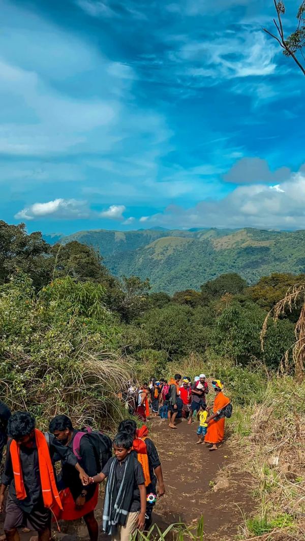 Sabarimala pilgrims coming through Pullumedu route increase 