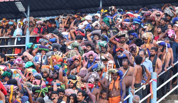 What is the reason for the increase in the number of devotees at Sabarimala Temple?