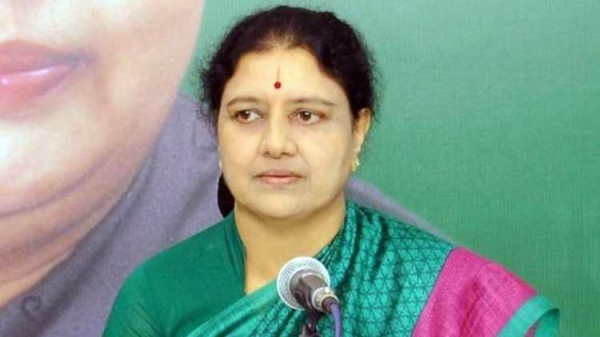 AIADMK cadres led by party leader Edappadi K Palaniswami pay respects to jeyalalitha AIADMK cadres led by party leader Edappadi K Palaniswami pay respects to jeyalalitha