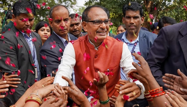 Shivraj Singh Chouhan and ramesh mendola secures 100k margin victory in Madhya pradesh election Shivraj Singh Chouhan and ramesh mendola secures 100k margin victory in Madhya pradesh election