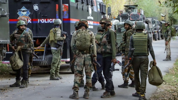 4 soldiers killed in terrorist attack in Jammu and Kashmir 