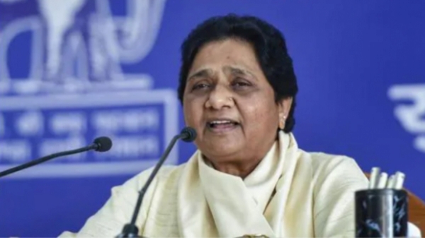 Bahujan Samaj Party president Mayawati announces solo Contest In Parliament Election 