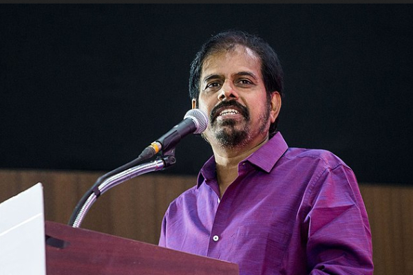 Exclusive: Director R.K.Selvamani says that Vijayakanth is breathing on his own 