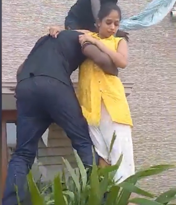 Commando forces took trapped woman on the floor of a house in Chennai 