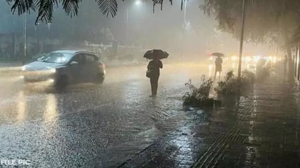 4 districts including Chennai will witness rain for the next 3 hours 